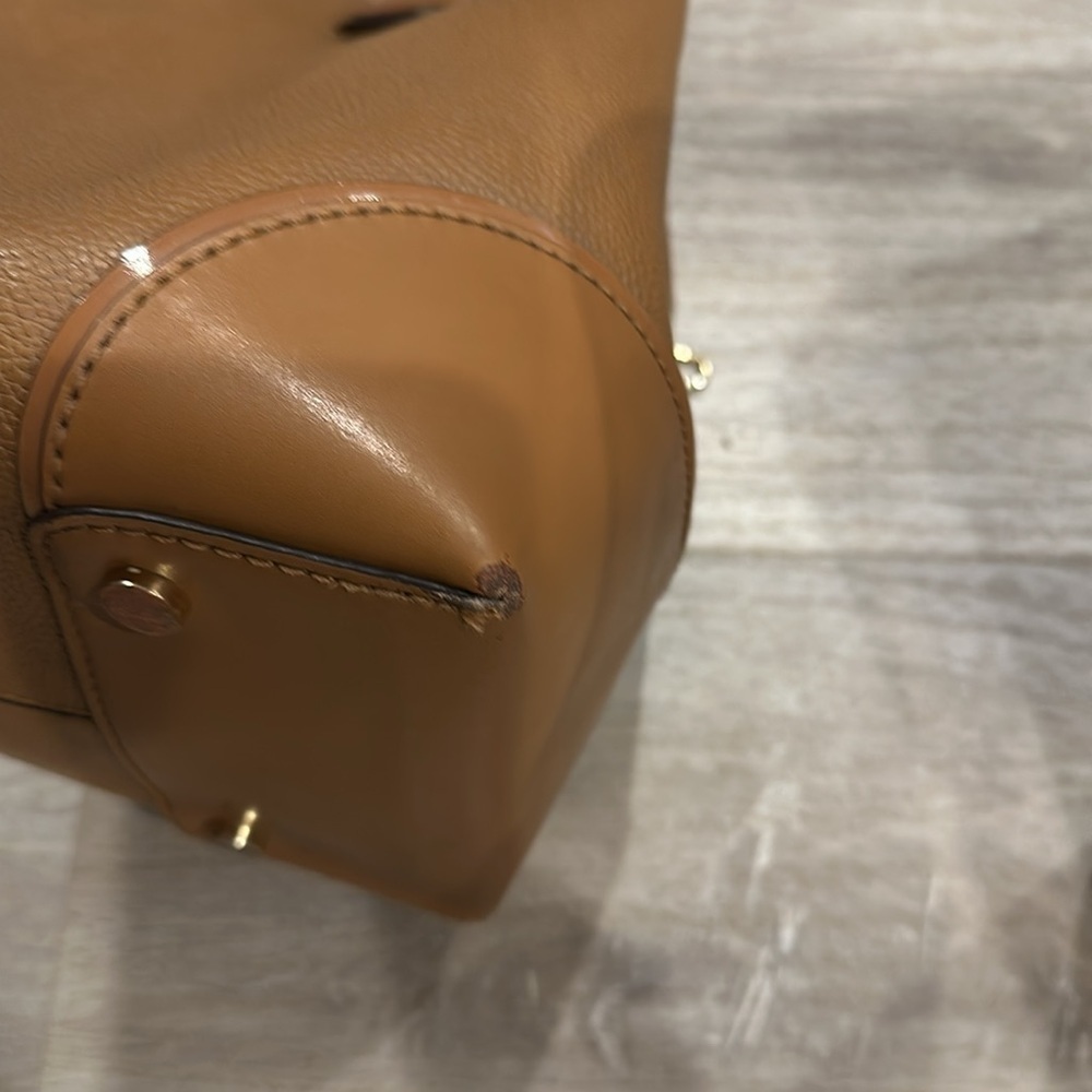 Michael Kors MD center zip tote - Picture 8 of 11